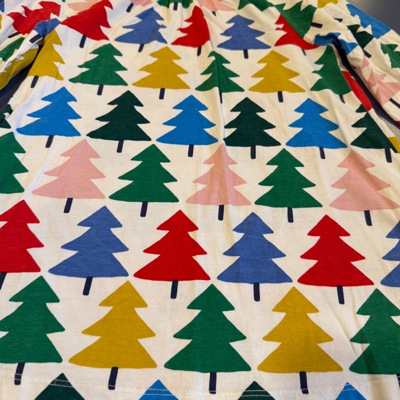Size 7-8 Mini Boden Printed Tunic in Multi Christmas Trees - Picture 3 of 6